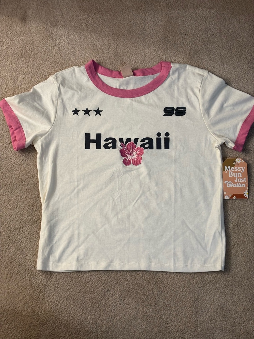 NWT Messy Bun Just Chillin  'Hawaii' Graphic Ringer Tee - White & Pink- M